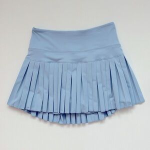 GOLDHINGE pleated skirt - light blue